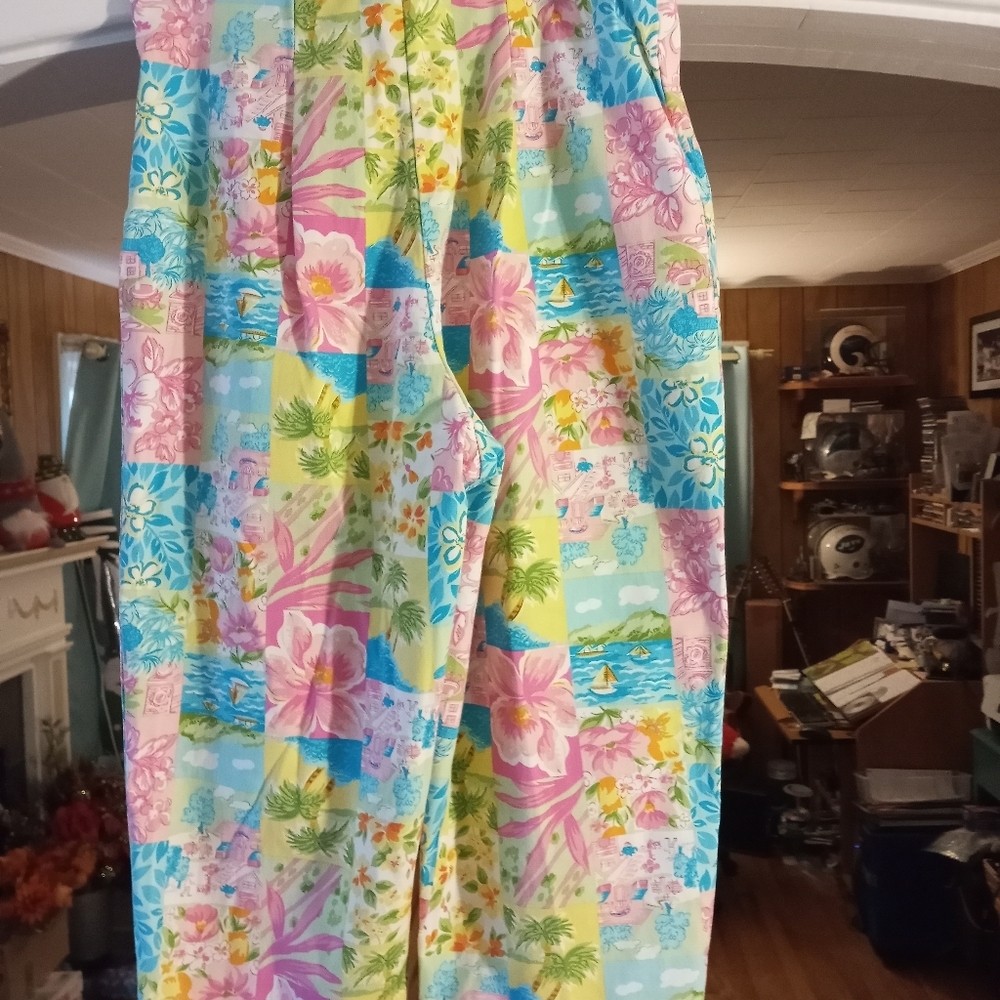 Briggs Petite Floral Capris Pants